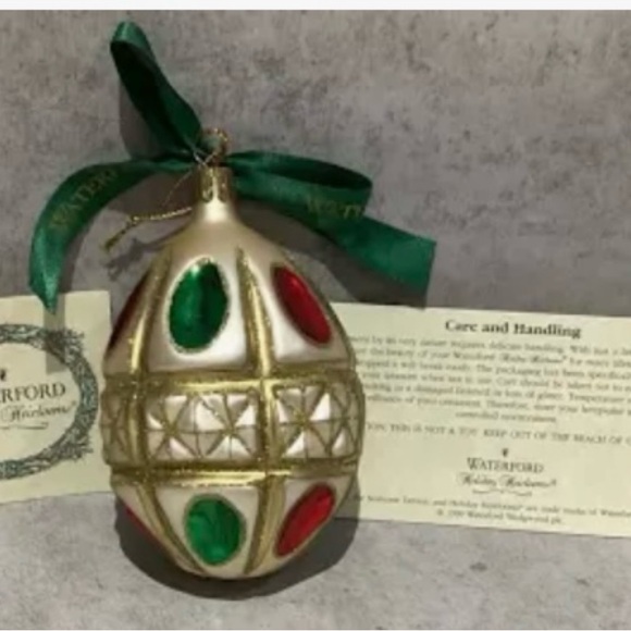 Waterford Crystal Holiday Heirloom Ornament. Colleen Egg Small 4” with papers - Picture 7 of 8